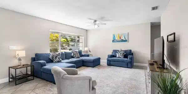 Image 4 Image 4
