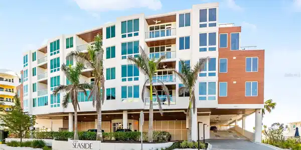 1035 SEASIDE DRIVE