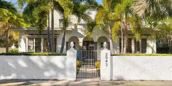 2943 W BAYSHORE COURT