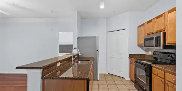 Image 4 Image 4