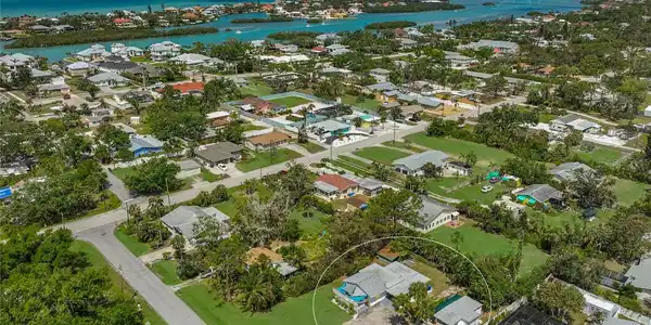 810 CHANNEL ACRES ROAD