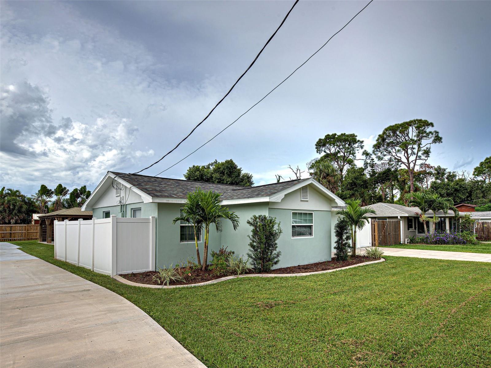 Image 1 Image 1
