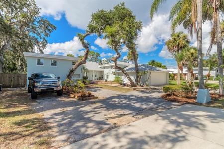 5540 W BAYSHORE DRIVE