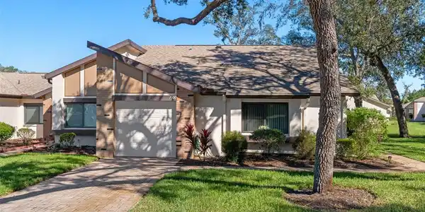 7500 CRESTWOOD DRIVE