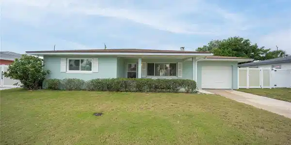 22 OAKVIEW CIRCLE