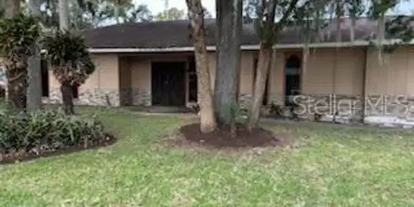 399 HAND AVE