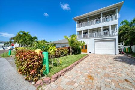 16021 GULF BOULEVARD