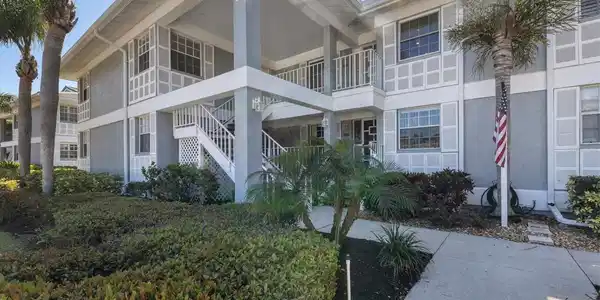 1187 EDGEWATER CIRCLE