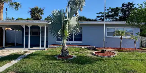 207 ESSEX DRIVE