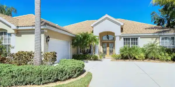838 BLUE CRANE DRIVE