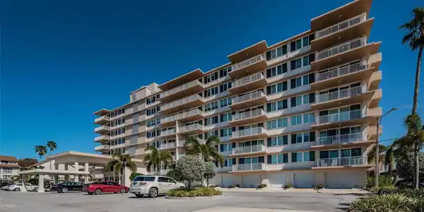 223 ISLAND WAY