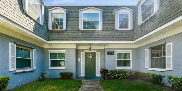 1725 BELLEAIR FOREST DRIVE