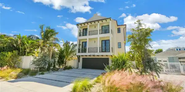 148 COOLIDGE DRIVE
