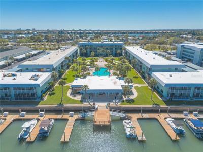 325 N CAUSEWAY