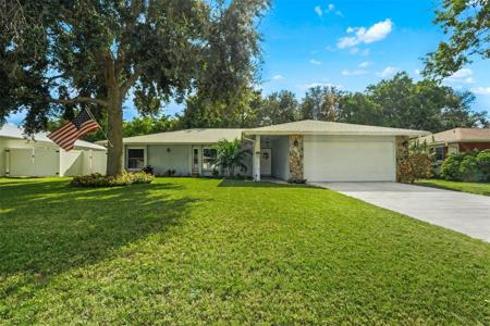 2202 72ND STREET CIRCLE W