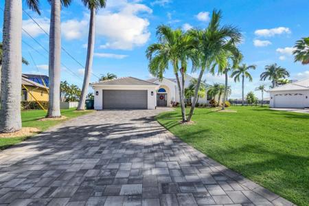4813 SW 26TH PLACE