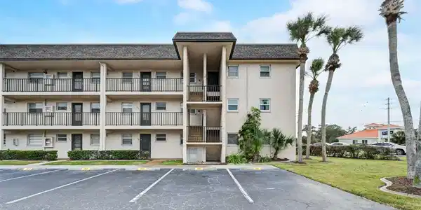102 CAPRI ISLES BOULEVARD