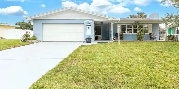 3 WATER OAK CIRCLE