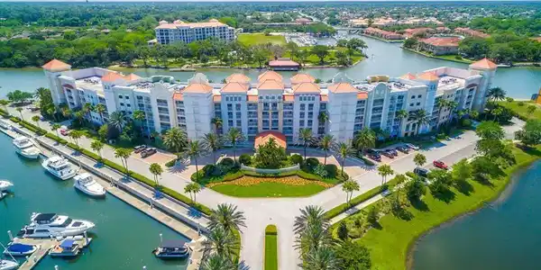 102 YACHT HARBOR DRIVE