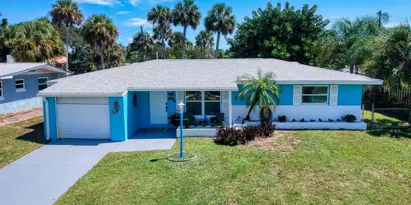 13 Sand Dune DRIVE