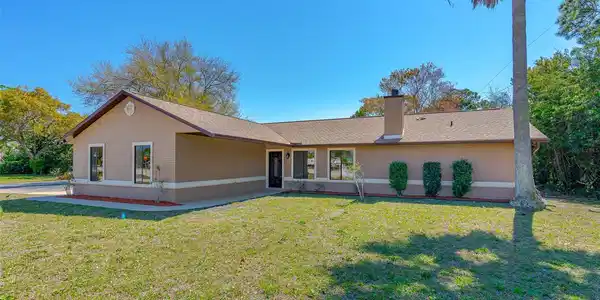 1842 Evergreen DRIVE