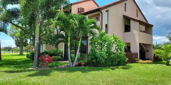 6302 PELICAN CREEK CROSSING