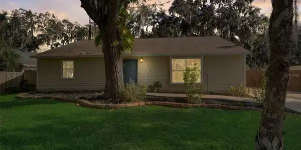 1819 NEEDLE PALM DRIVE