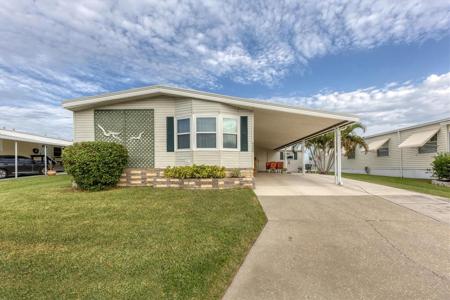4420 14TH STREET E