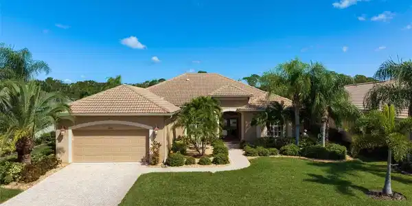 1098 TUSCANY BOULEVARD