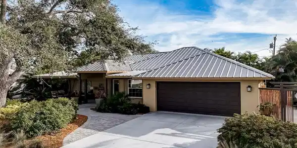 419 VILLAS DRIVE