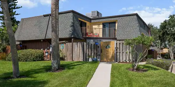105 Cedar Dunes DRIVE
