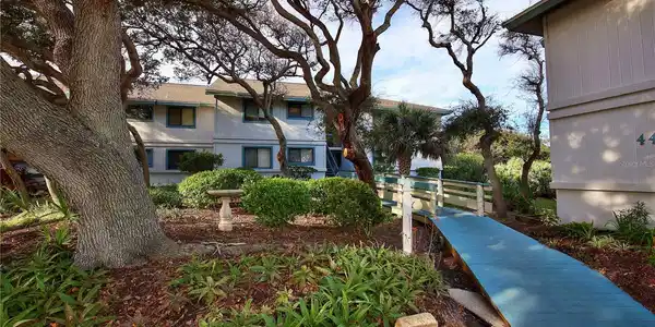 4401 SEA MIST DRIVE