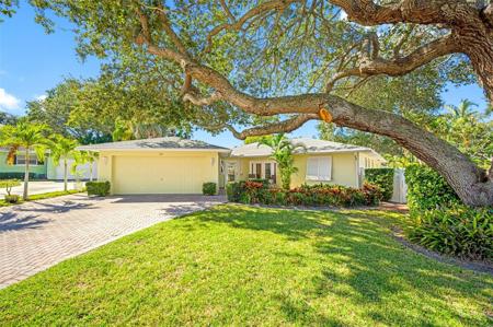 26 EVONAIRE CIRCLE
