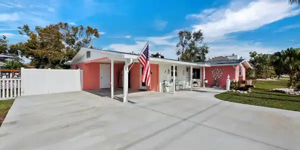 1208 PALMETTO DRIVE