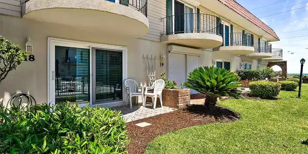 2810 OCEAN SHORE BOULEVARD