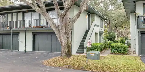 2904 LICHEN LANE