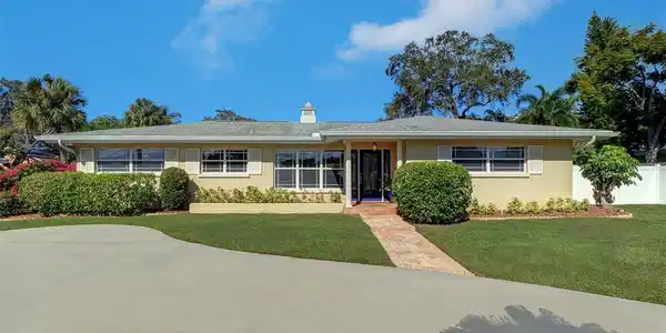 306 INDIAN ROCKS ROAD S