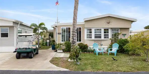 1475 FLAMINGO DRIVE