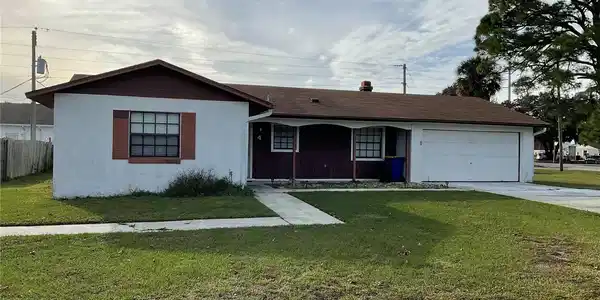 4 BLUE HERON LANE
