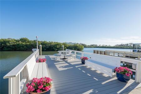 260 BOCA CIEGA POINT BOULEVARD S