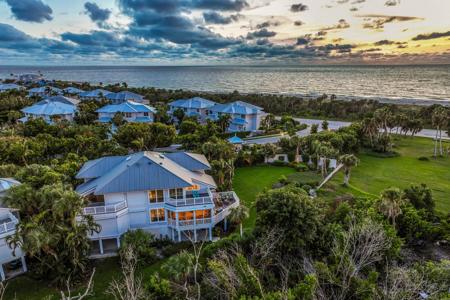 701 S HARBOR DRIVE