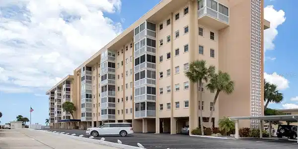 1255 TARPON CENTER DRIVE