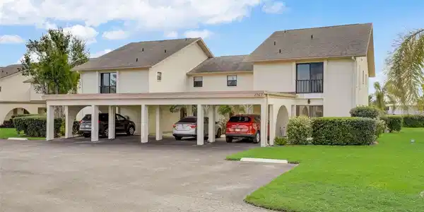 1767 LAKE PLACE
