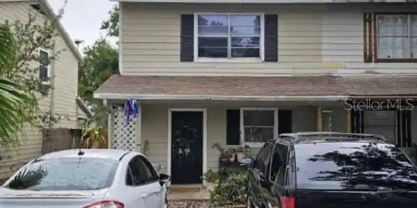 156 DOUGLAS ROAD W