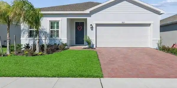 2823 S LANDING DRIVE