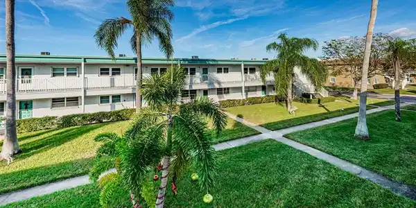 5216 81ST N