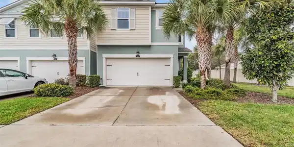1207 MANGO COURT