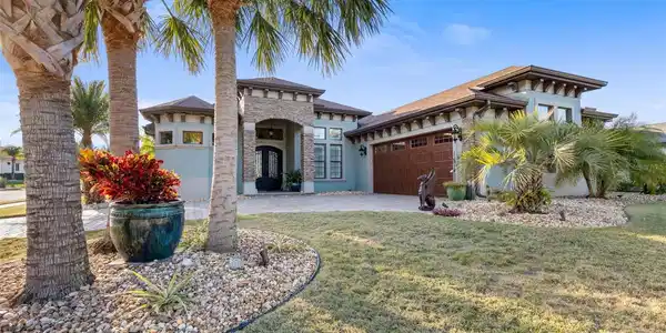 9 EAGLE VIEW DRIVE