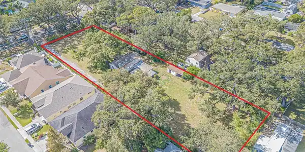 2486 BELLEAIR ROAD