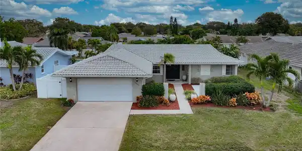 11211 REGAL LANE